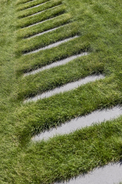 tuin betonklinkers oprit zwembad tuin